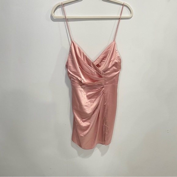 SUPERDOWN Kimora Satin Pleated Dress - Picture 7 of 9